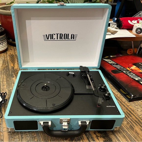 VicTrola Other - VicTrola Baby blue portable turntable